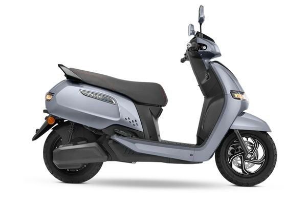 TVS TVS IQube S